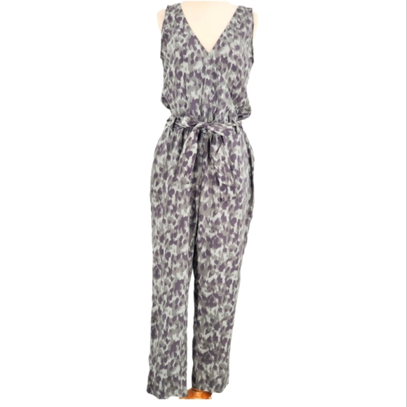 Cloth & Stone Gray Leopard Sleeveless V-Neck Tencel Straight Leg Jumpsuit Medium